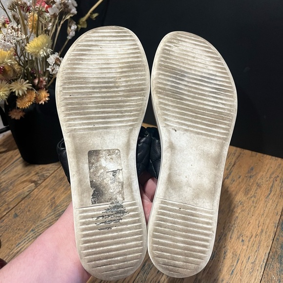 STEVE MADDEN – Black Quilted Slide Sandals – Size 8 - Picture 7 of 8